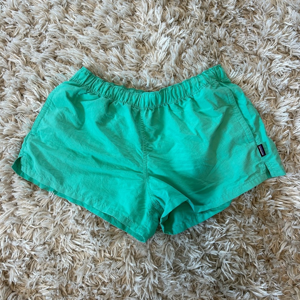 Patagonia Women’s M Barely Baggies Shorts 2.5”